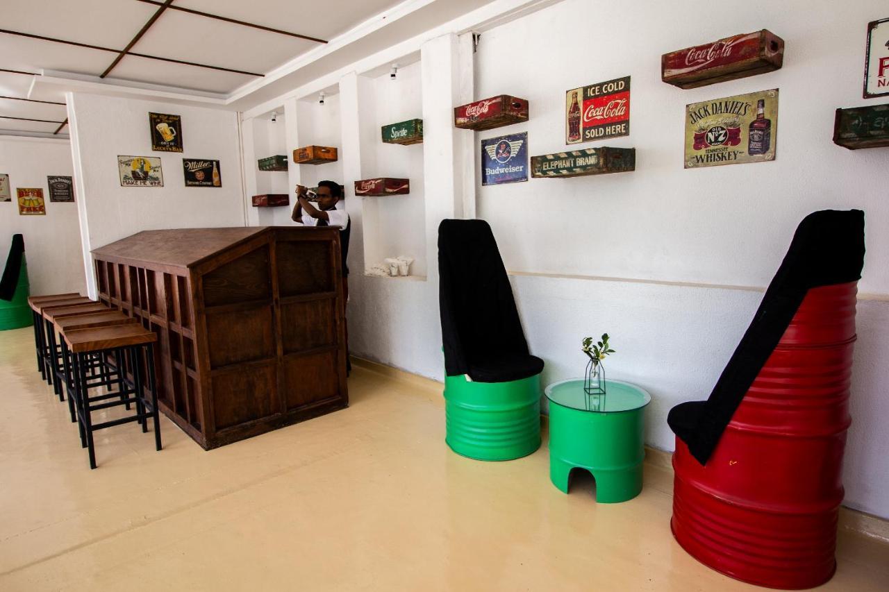 Lost & Found Hostels - Mandaramnuwara Mandaran Newara Bagian luar foto